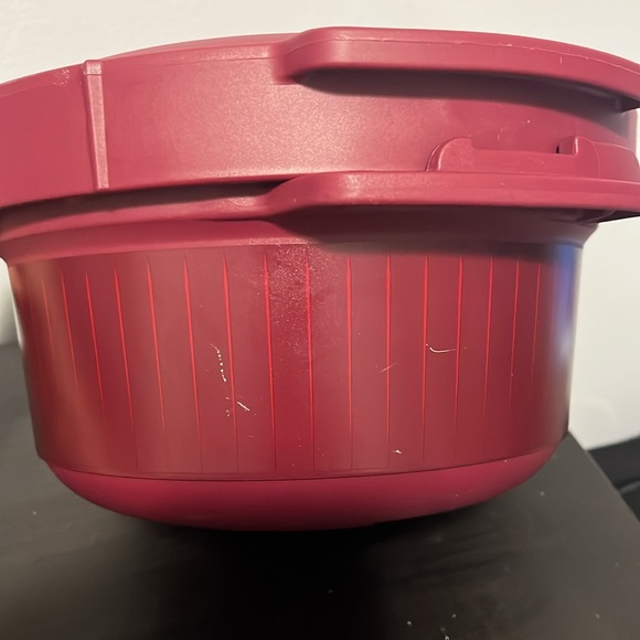 Tupperware Microwave Pressure Cooker - Picture 9 of 12